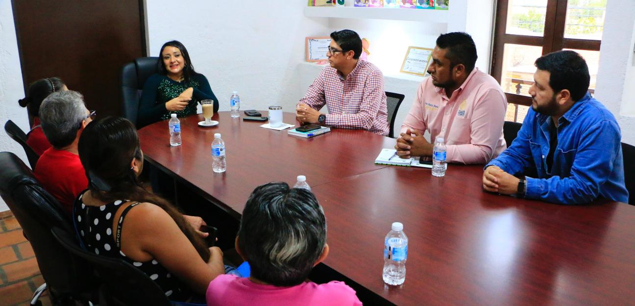 VILLA DE POZOS REFUERZA CERCANÍA CON VECINOS DE LA CALLE 30
