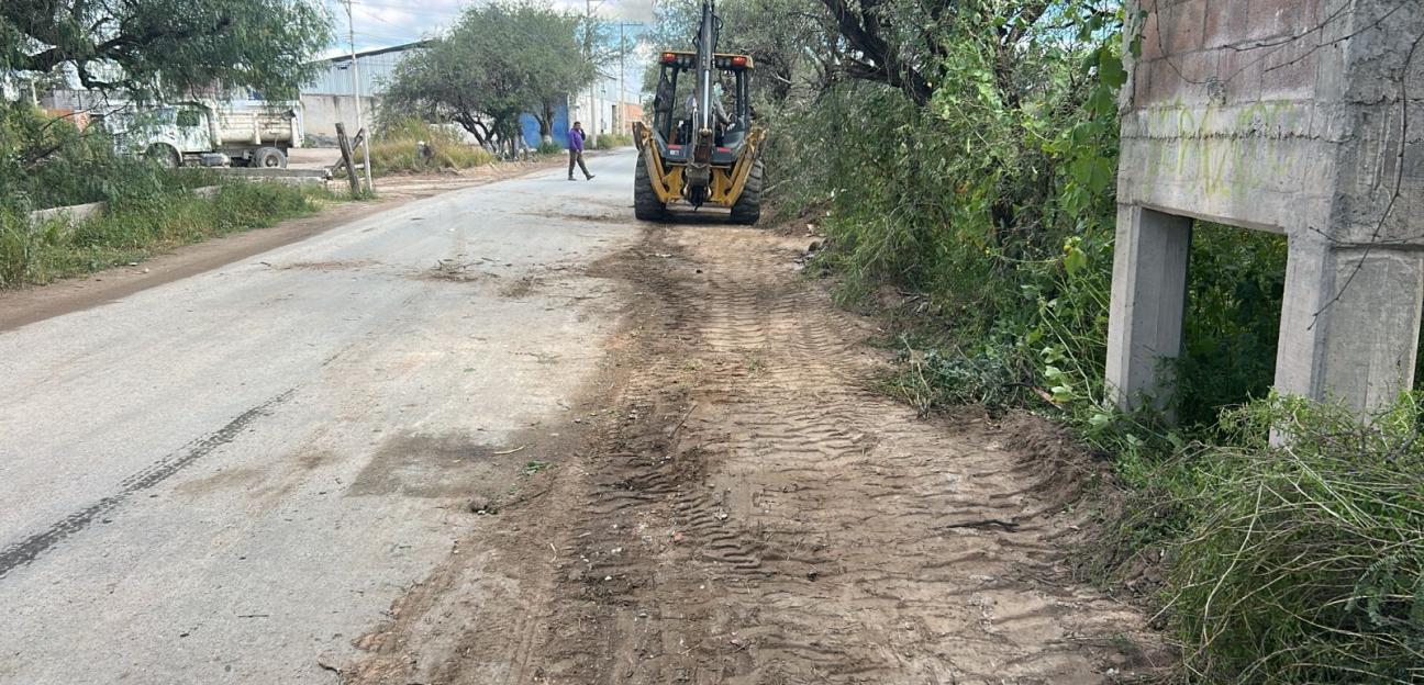 RETIRAN MÁS DE TRES TONELADAS DE BASURA EN VILLA DE POZOS