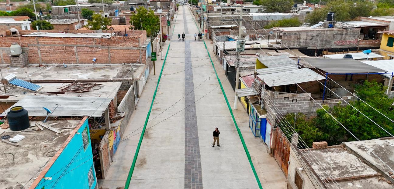 ENTREGA VILLA DE POZOS PAVIMENTACIÓN EN CALLE LOS CASTILLO