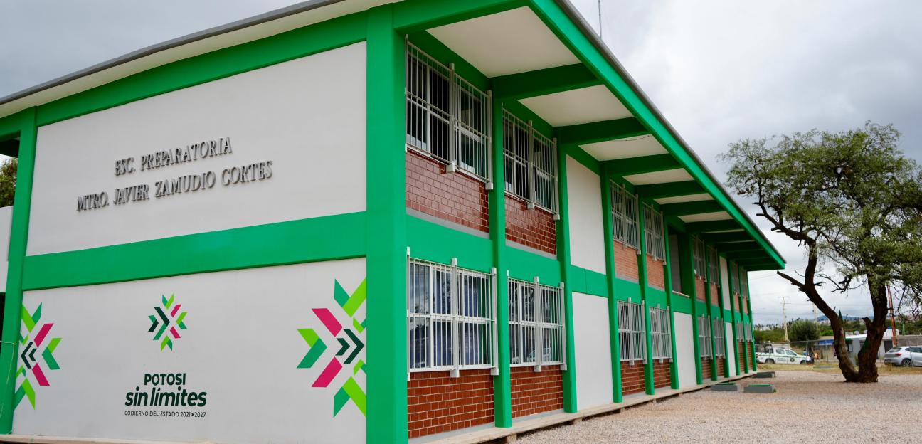 ENTREGA VILLA DE POZOS NUEVAS AULAS Y CANCHA EN LA PREPARATORIA MTRO. JAVIER ZAMUDIO CORTÉS