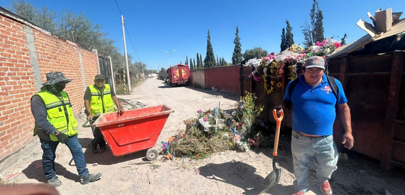 VILLA DE POZOS REFUERZA LIMPIEZA DURANTE FESTIVIDADES DE DÍA DE MUERTOS
