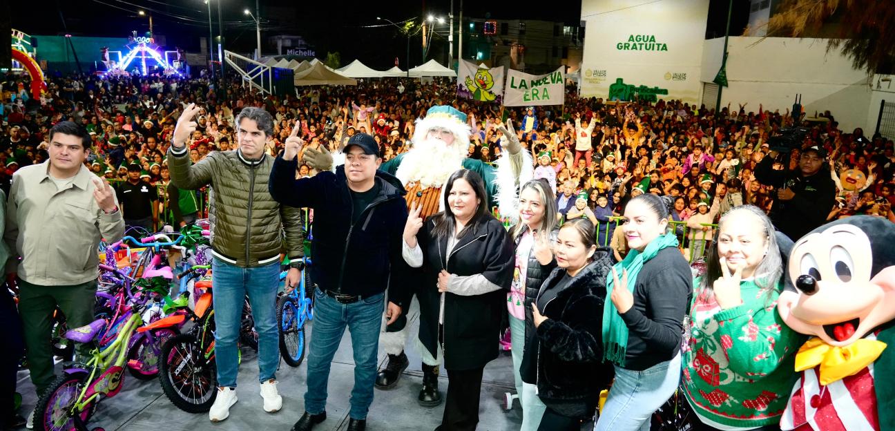 PLAZA LAS ÁGUILAS SE LLENÓ DE COLOR, MAGIA Y ALEGRÍA NAVIDEÑA