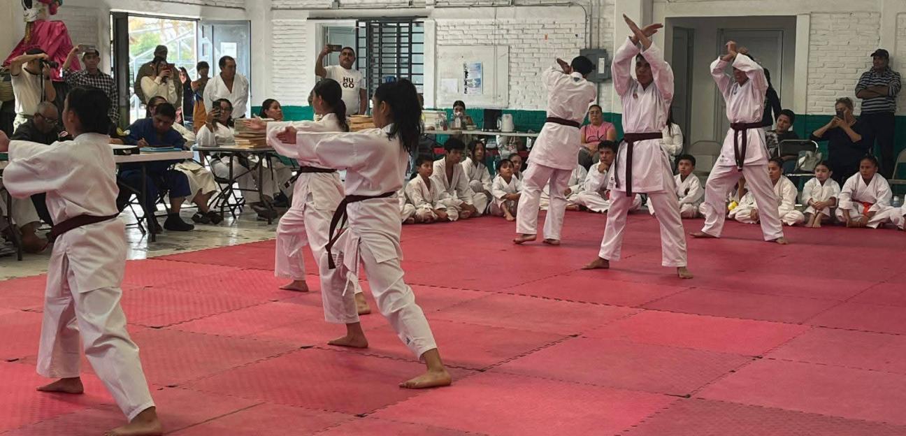 VILLA DE POZOS REACTIVA ACTIVACIONES FÍSICAS EN BENEFICIO DE LA POBLACIÓN