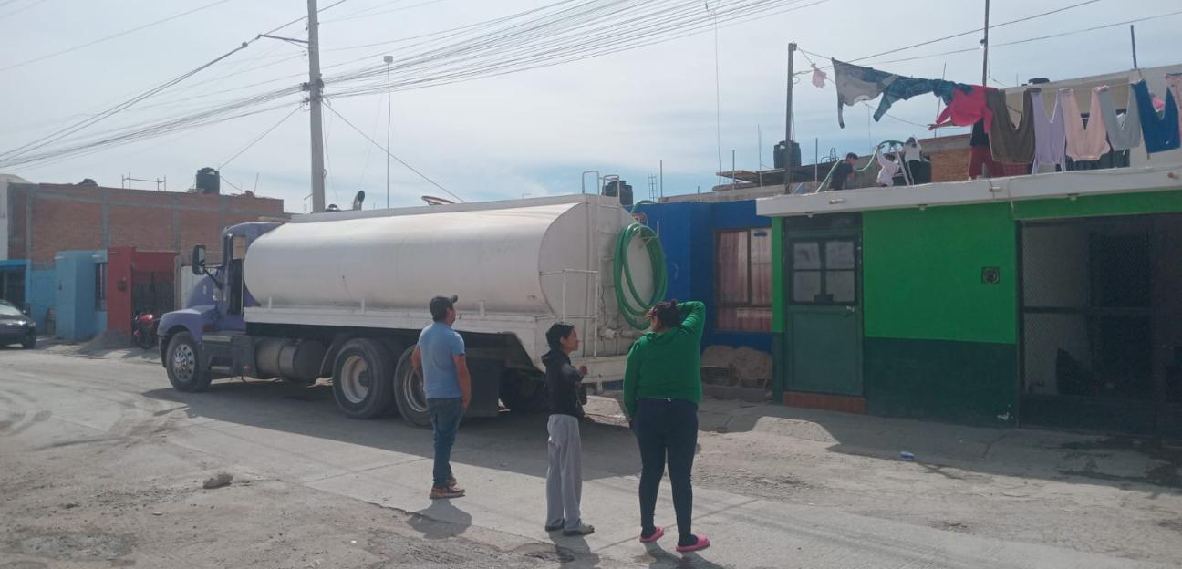VILLA DE POZOS ATIENDE CON ACCIONES EMERGENTES EL ABASTO DE AGUA