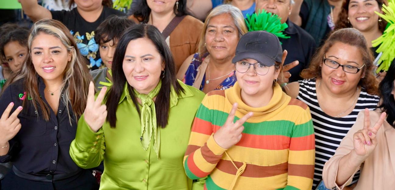 VECINOS AGRADECEN MEJORA DE CALLE GALEANA