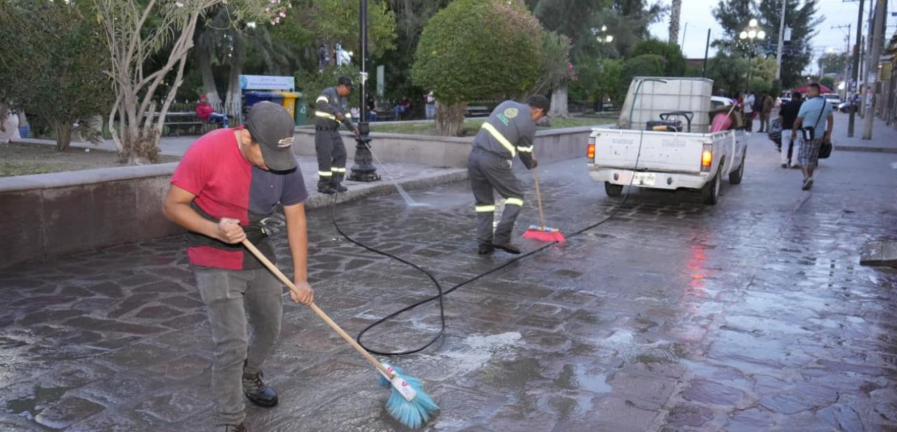 FORTALECE VILLA DE POZOS LIMPIEZA EN ÁREAS DE MAYOR AFLUENCIA