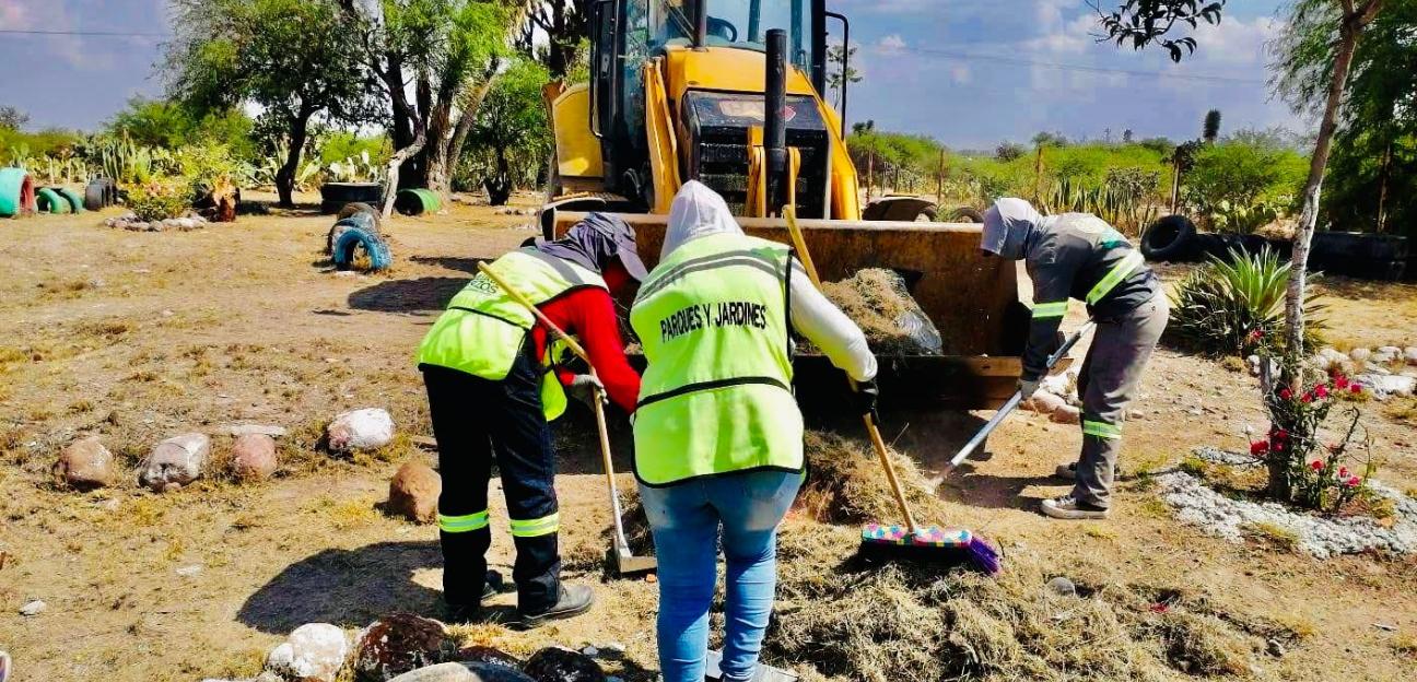 AVANZA LA RECUPERACION DE ESPACIOS PUBLICOS EN VILLA DE POZOS