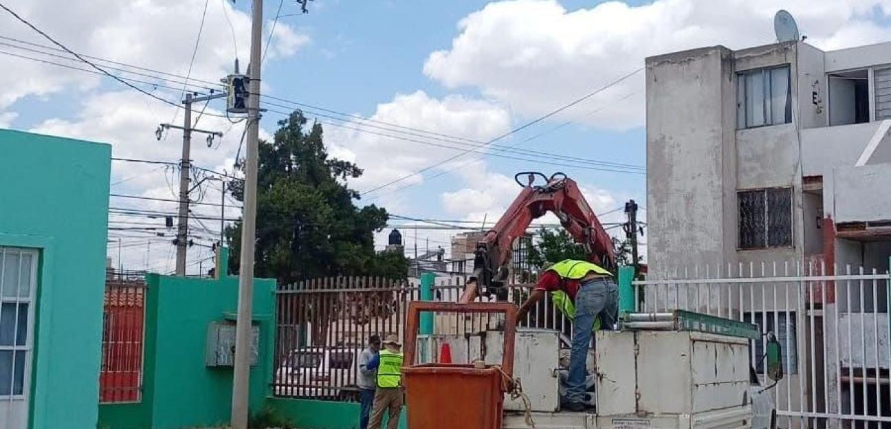 VILLA DE POZOS RECUPERA ESPACIOS PÚBLICOS CON MEJORAS EN ALUMBRADO