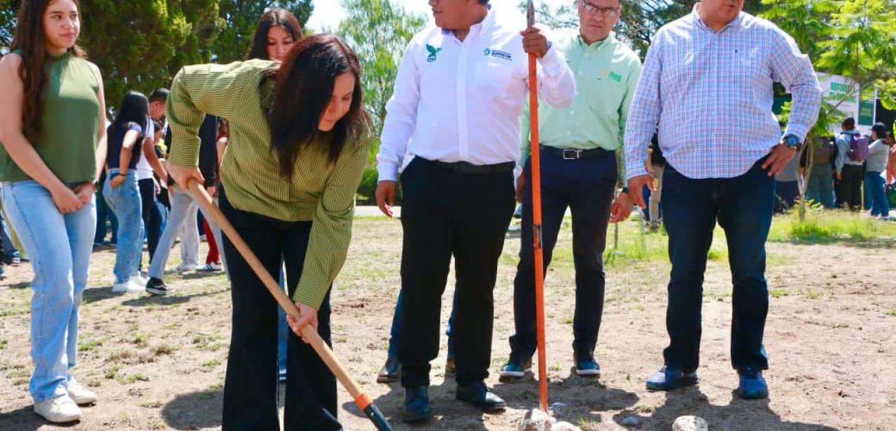 VILLA DE POZOS IMPULSA EL CUIDADO AMBIENTAL CON PLANTACIÓN DE ÁRBOLES