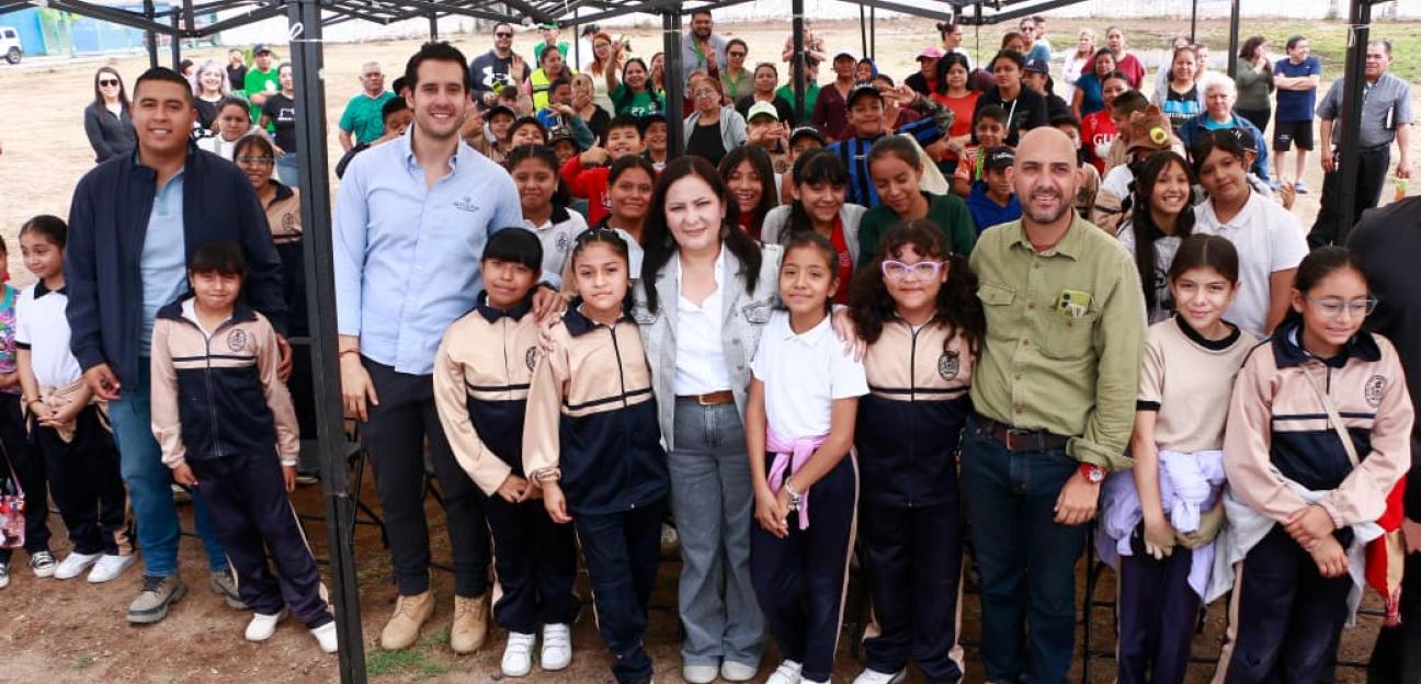 PATY ARADILLAS ENCABEZA JORNADA DE REFORESTACIÓN