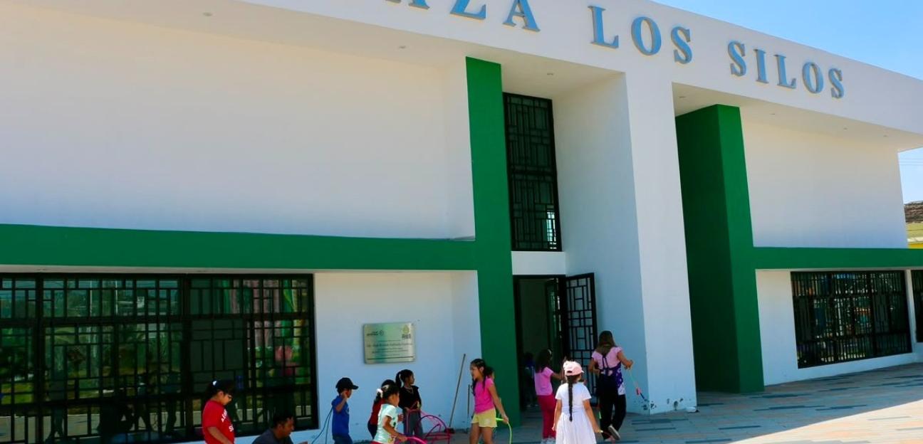 EL DEPORTE Y LA MÚSICA SIGUE EN LA PLAZA LOS SILOS