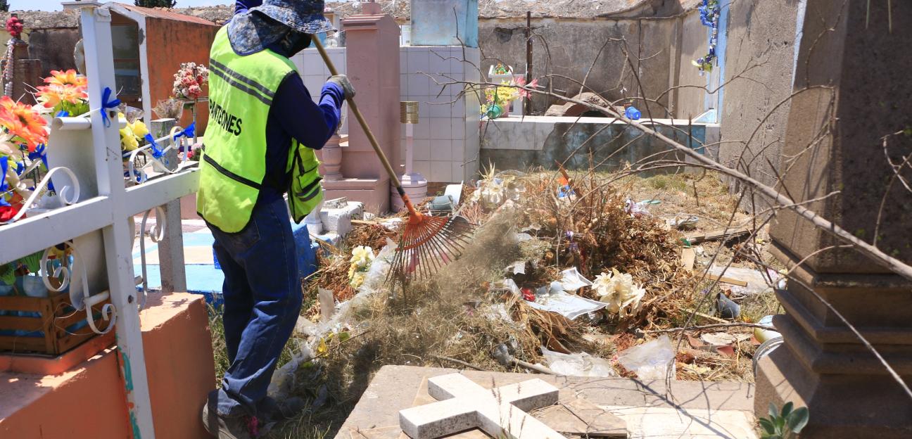 VILLA DE POZOS MANTENDRÁ SUS SERVICIOS DE LIMPIEZA EN CEMENTERIOS DURANTE DÍA DE MUERTOS