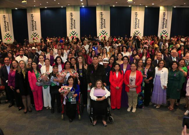 PATY ARADILLAS DESTACA EL LIDERAZGO DE LAS MUJERES POTOSINAS